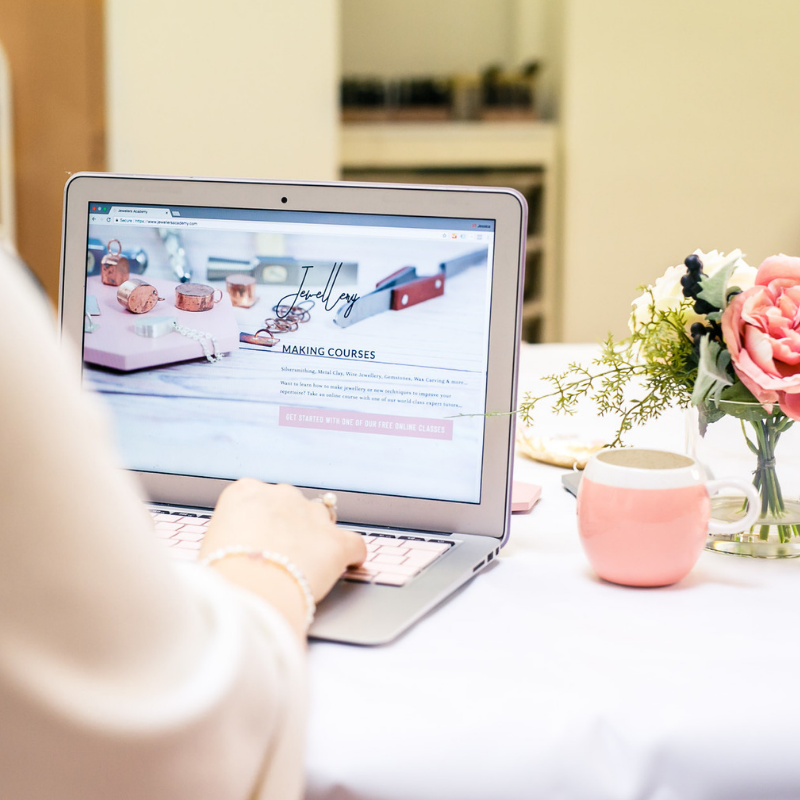 Boost your sales with online marketing - new course