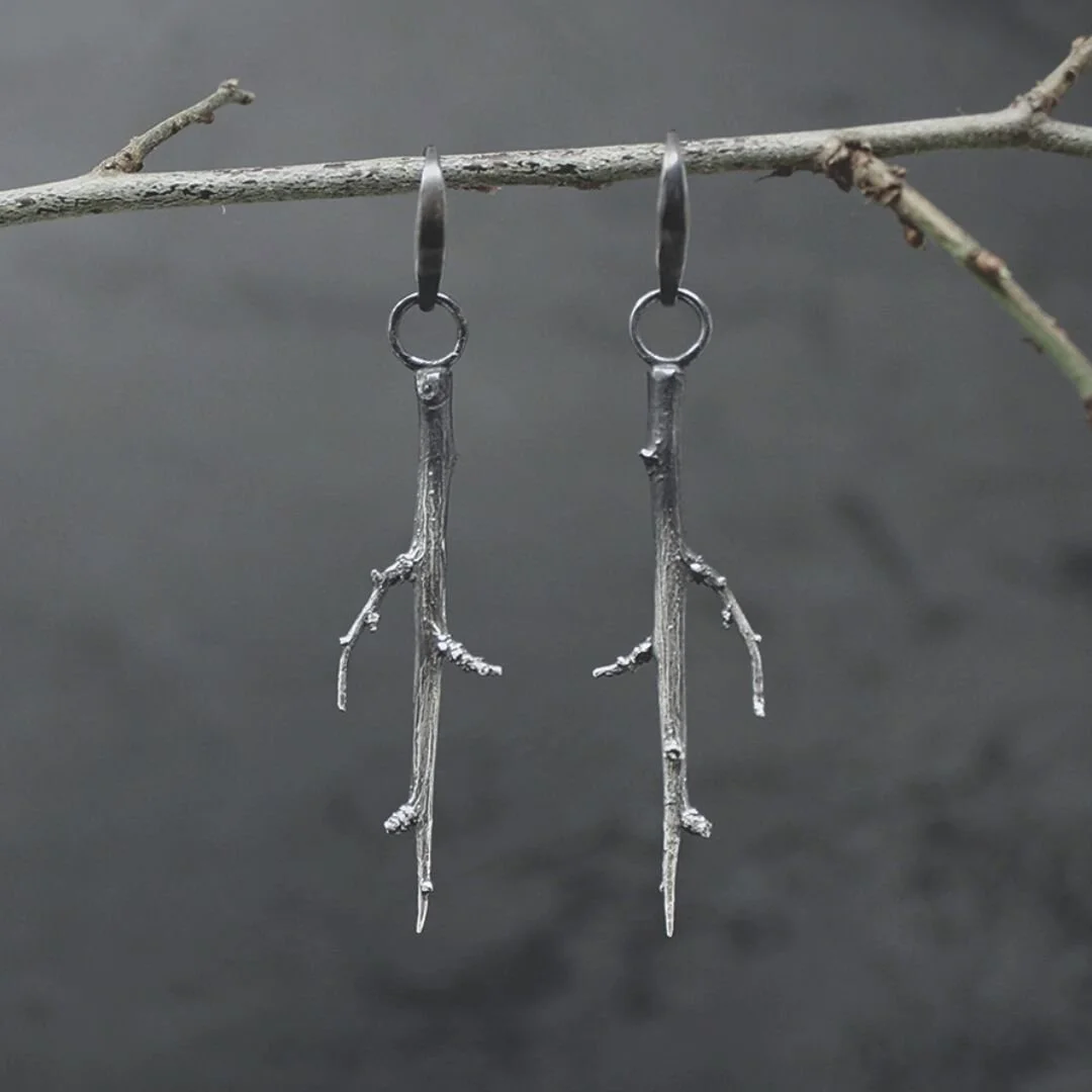 Launching a Jewellery Business Alongside a Full Time Job with Kerry of Thorn &amp; Claw Jewellery (podcast episode)