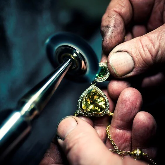 An interview with the gold polisher (podcast episode) 