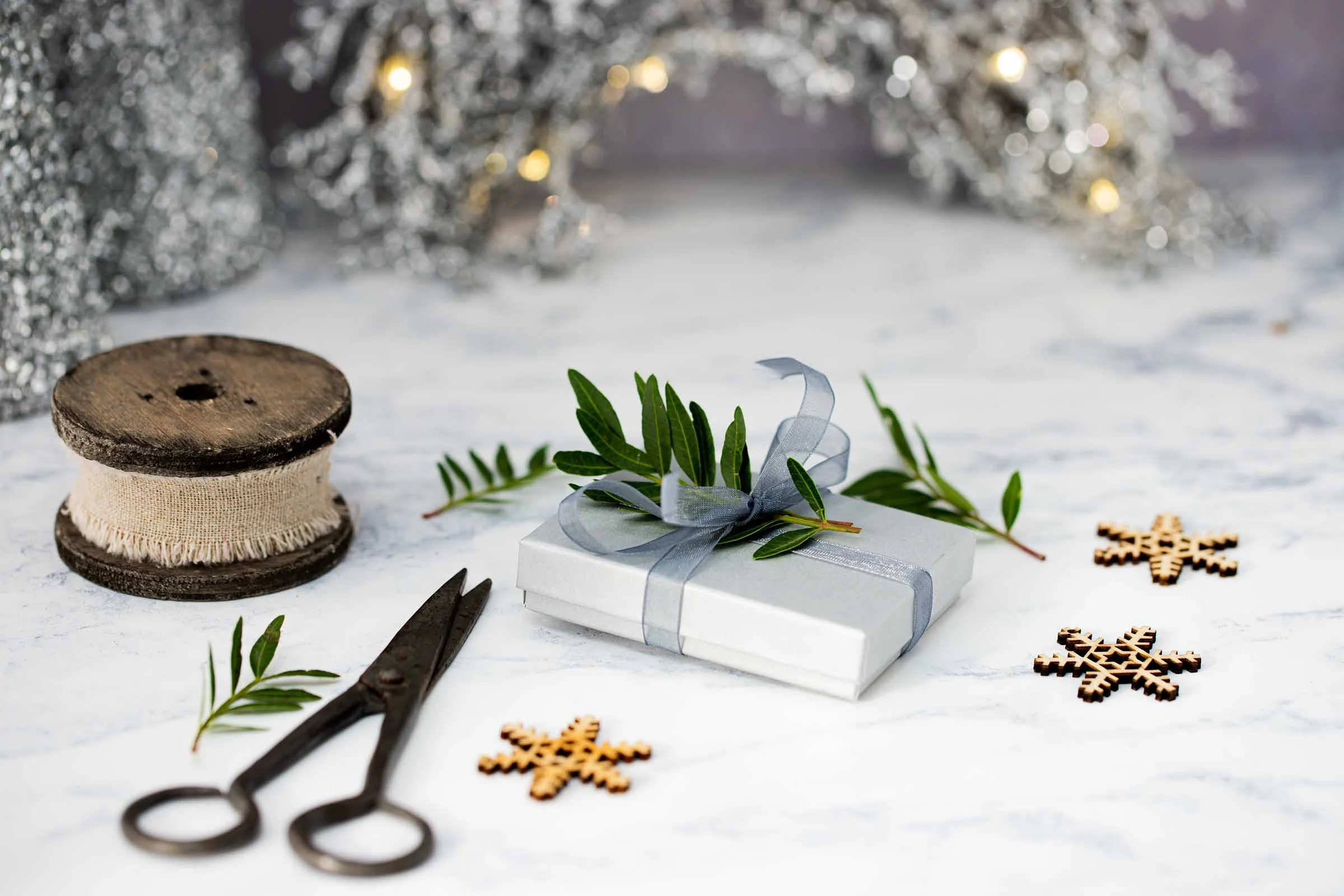 Three free jewellery projects to make for gifting this Christmas