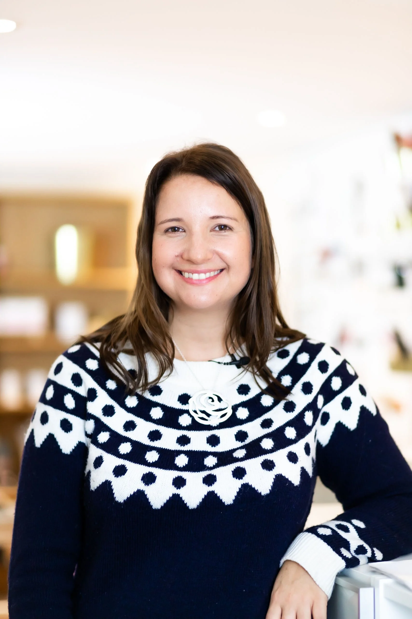 instagram sales plan for christmas - 25 daily prompts for december (podcast episode)