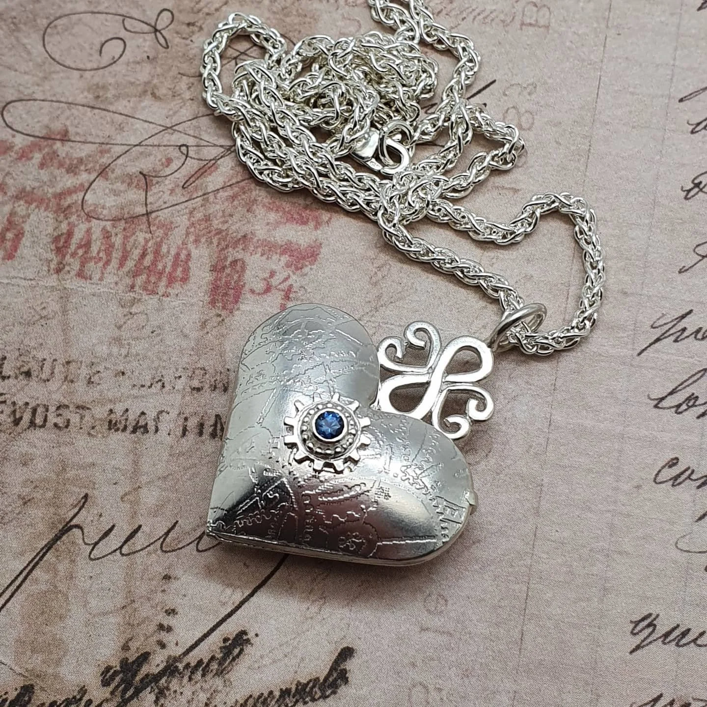 Managing Anxiety and Perfectionism in a Jewellery Business with Karen Smith (podcast episode) 