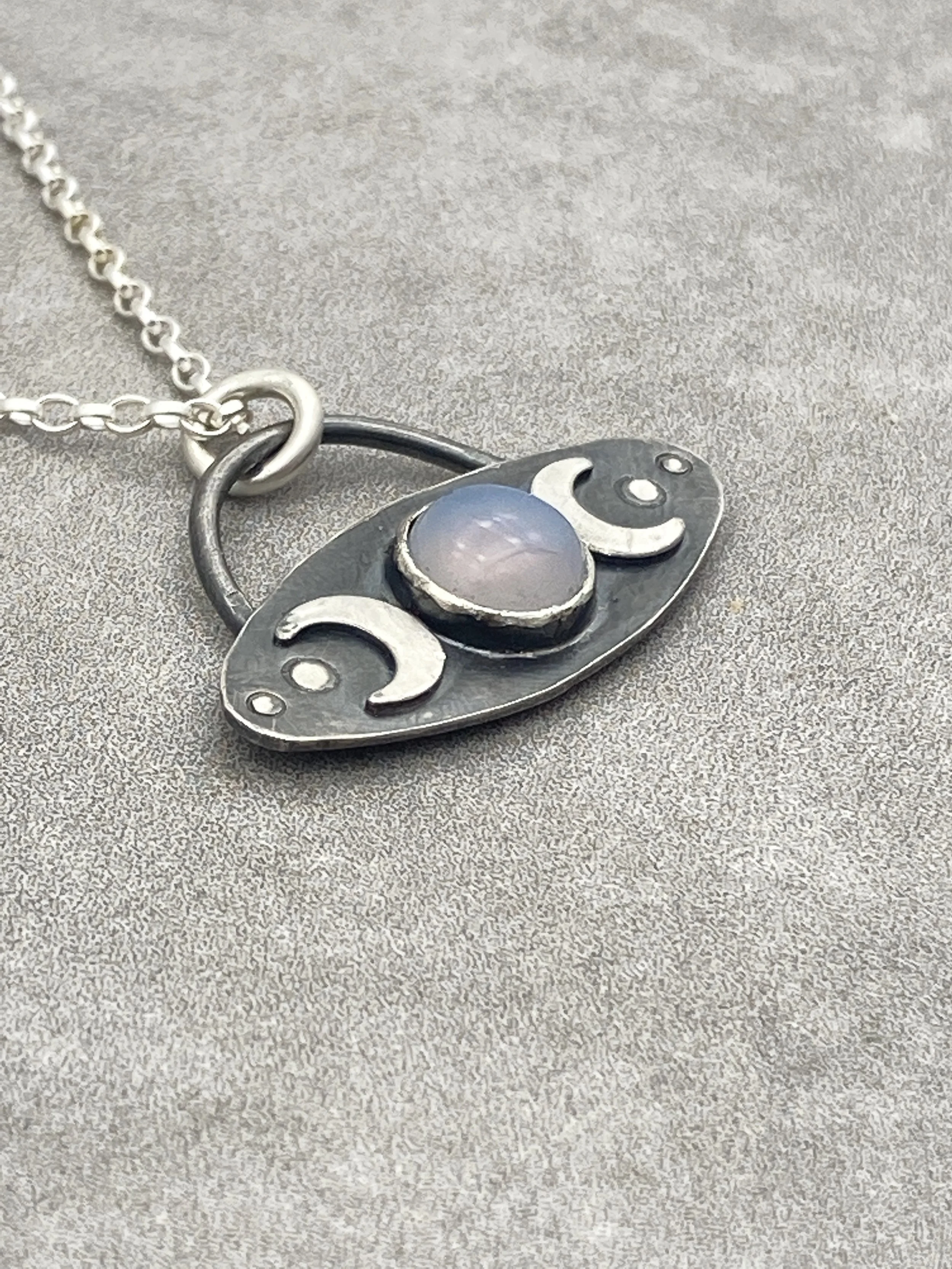 Experience of a Fine Jewellery Diploma Student with Tori Foster (podcast episode) 