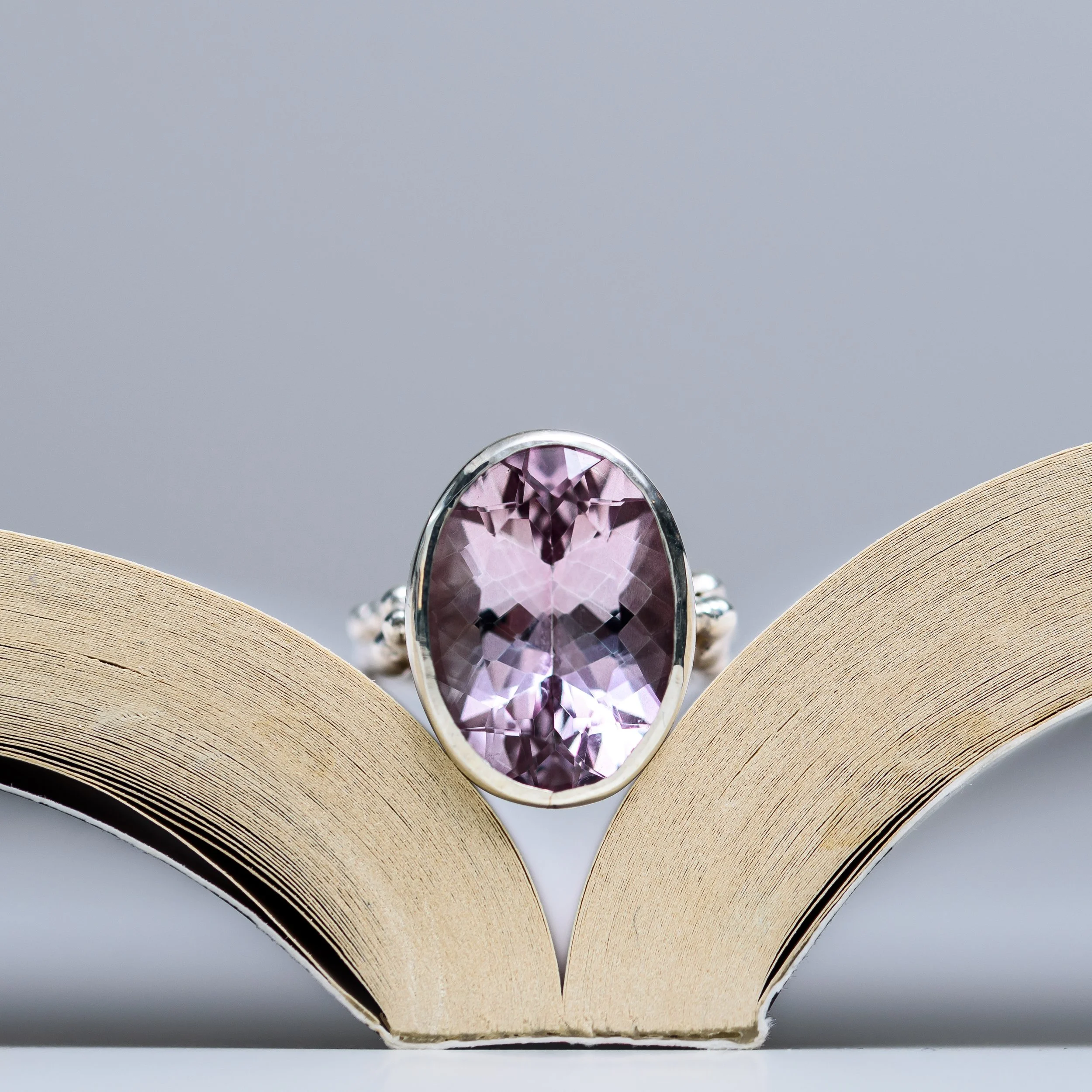 i struggled to call myself a jeweller with Ruth Hollick (podcast episode)