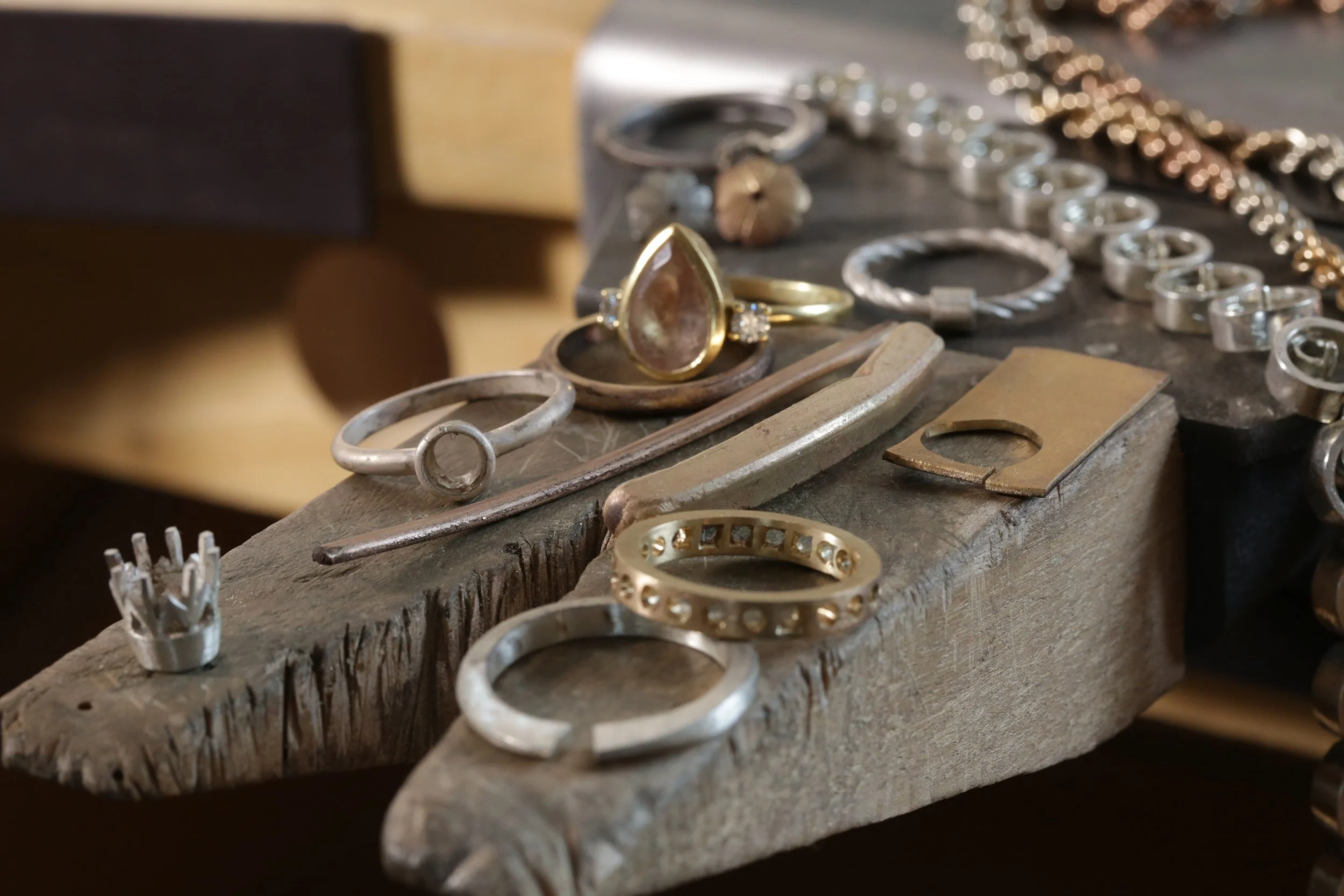 What Is The Goldsmith Series? A Modern Alternative to a Traditional Goldsmith Apprenticeship