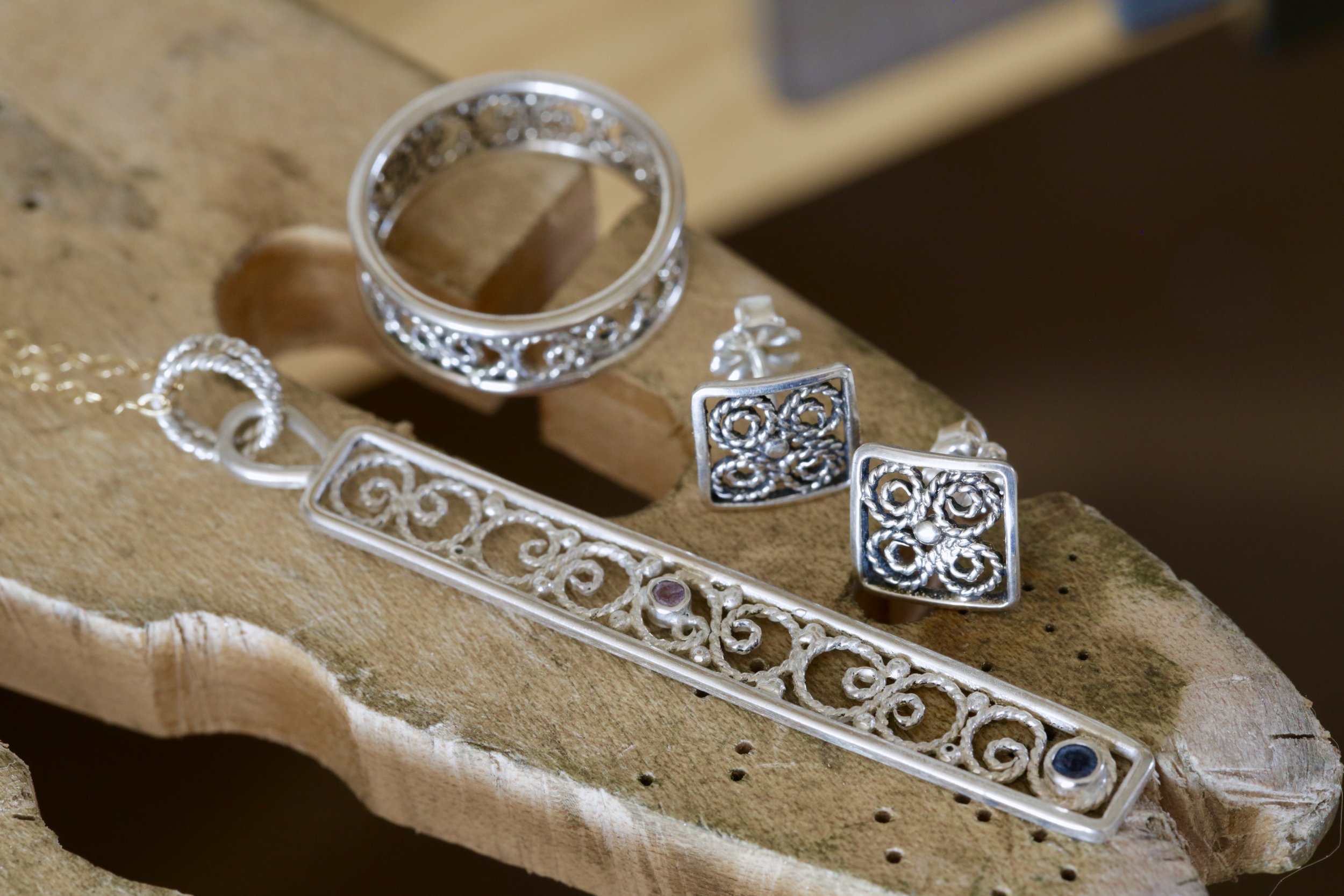 What is filigree jewellery? — Jewellers Academy