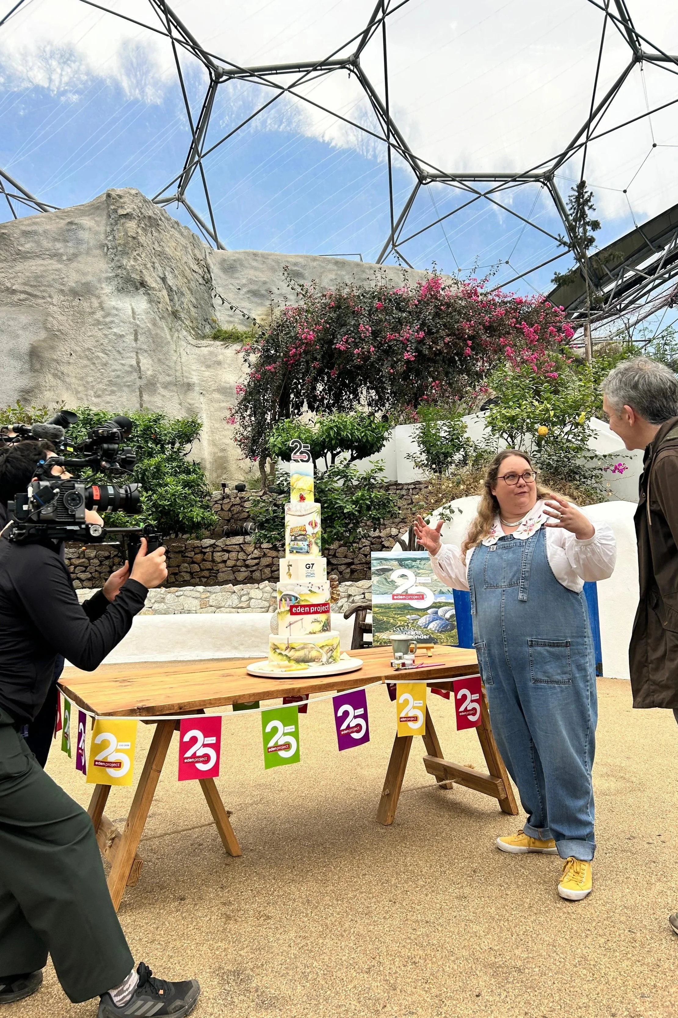 ON THE BBC ONE SHOW - Eden's 25th Birthday cake!!