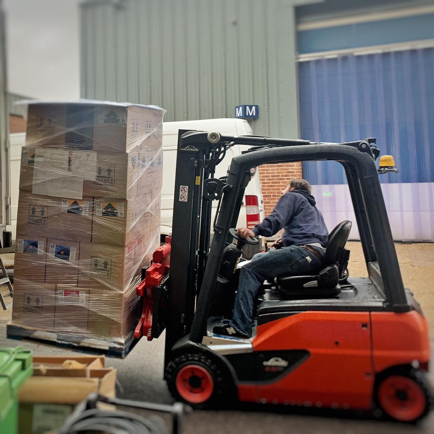 This is our first shipment of wine leaving British shores, our first export order off to Norway 🇳🇴 excited to expand our reach over the North Sea and looking forward to hearing what the locals think of our London wine! And we have another order pac