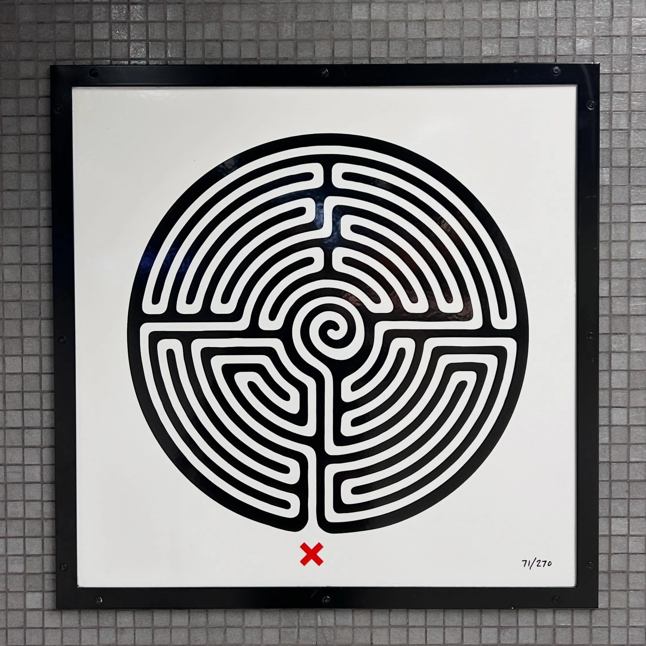 Have you seen one of these signs around London? Can you guess which wine label it inspired?

All of our labels are London transportation themed, in a nod to our base in Battersea. 

#blackbookwinery #londontransport #londonurbanwinery #blackbookwine