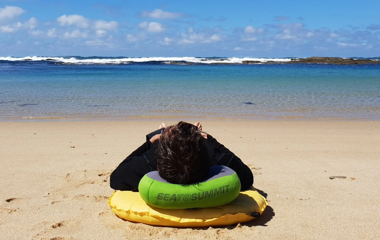 backpacking-pillows-banner-pic-01.jpg