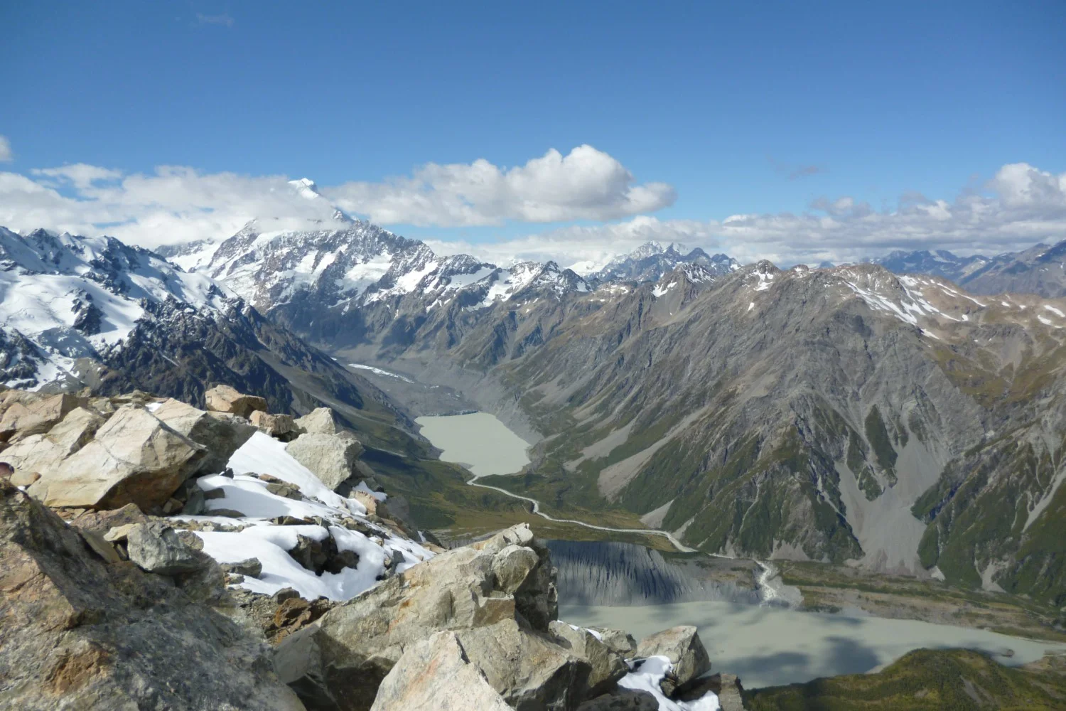 A view of Mt Cook as seen from above Mueller Hut, Aoraki National PArk, New Zealand.