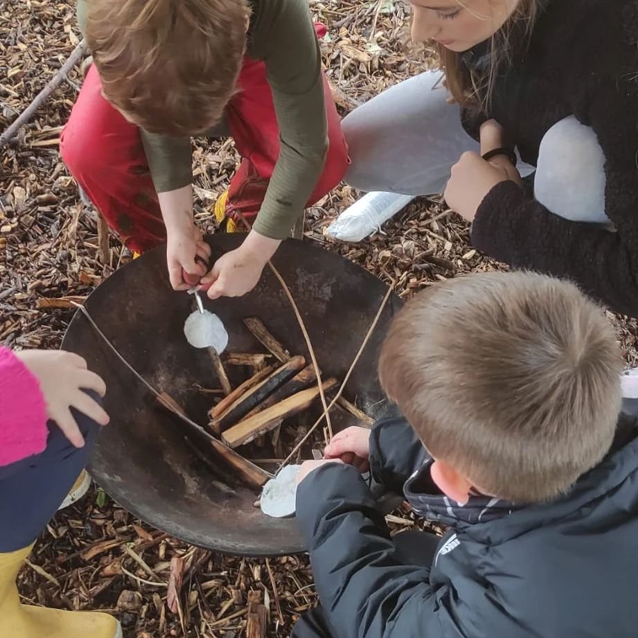 May holiday clubs are open for bookings. The Monday is bank holiday, so if you have no plans why not book your child on for a day of forest school, freedom and fun! Take a few hours to yourself, or get some work done if you must 😉

As always, our ma