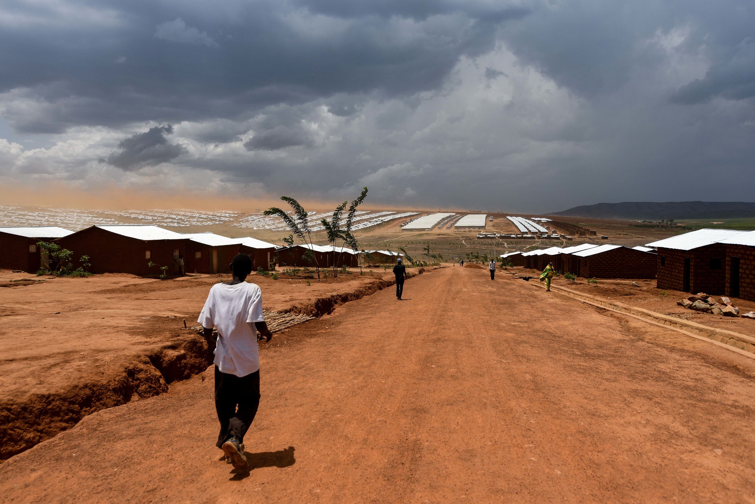 A sprawling overview of the Mahama Refugee Camp in Kirehe District, located in Rwanda’s Eastern Province. 