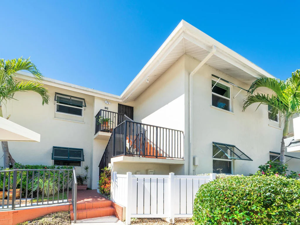 4660 Beach Rd Siesta Key FL-007-35-chpteam 6-MLS_Size.jpg