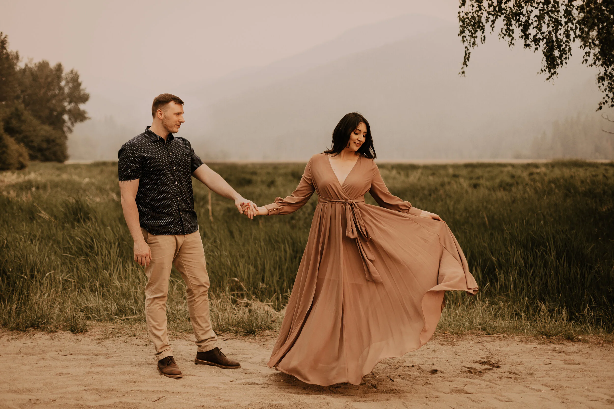 LibertyLakeEngagement-8586.jpg