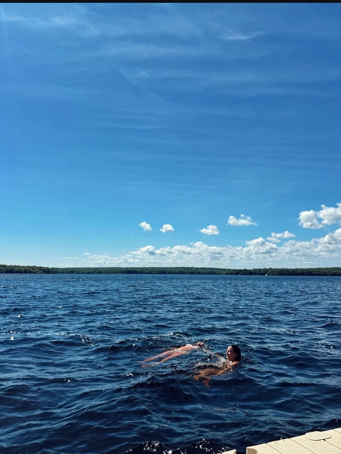 We 💚 our planet! Happy Earth Day from AEPhi 🌎

#earthday #aephi #sorority #gogreek #sisterhood