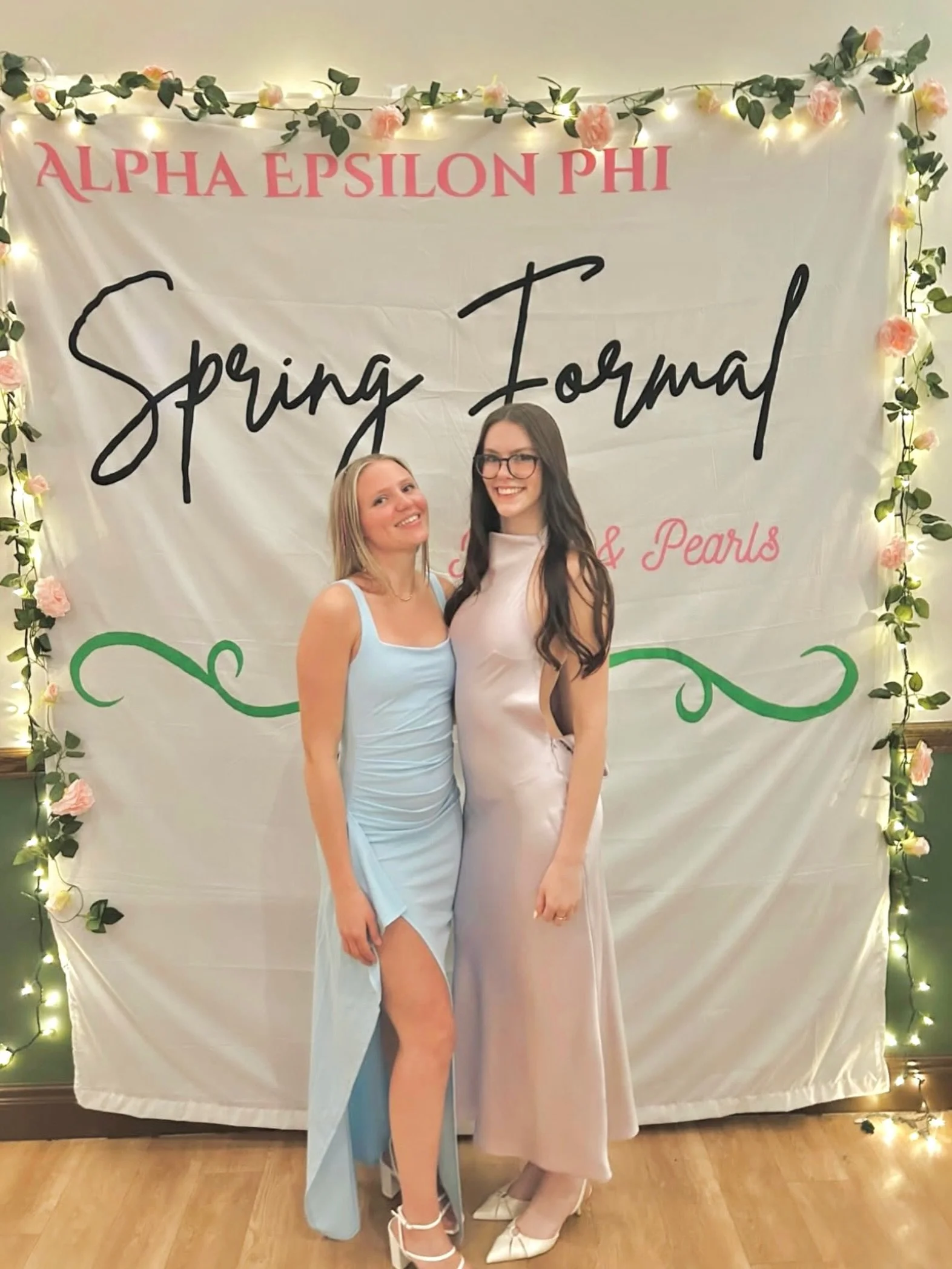 One last formal pic for your feed! We 🤍 seeing all the cute themes our chapters come up with 🥰

#aephi #formal #sorority #gogreek #sisterhood