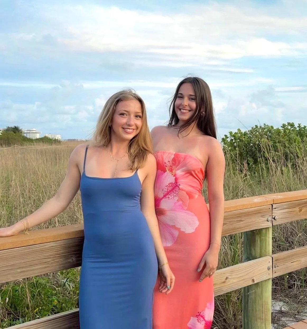 Summer&rsquo;s officially here and we&rsquo;re so excited for the warm weather, and already can&rsquo;t wait to be back with our sisters in August! 💚

#aephi #sorority #summer #sisters #college