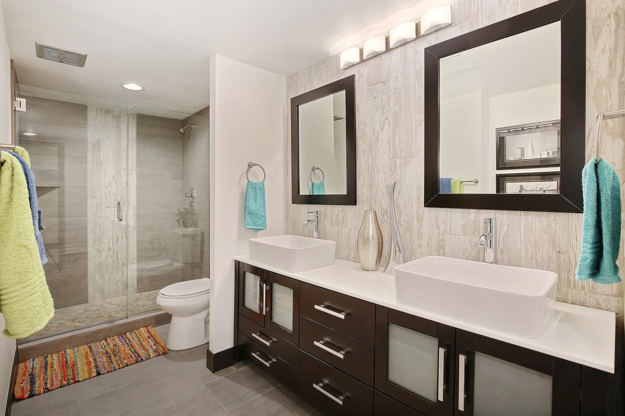 Master Bathroom 2_SMALL FOR MLS UPLOAD.jpg
