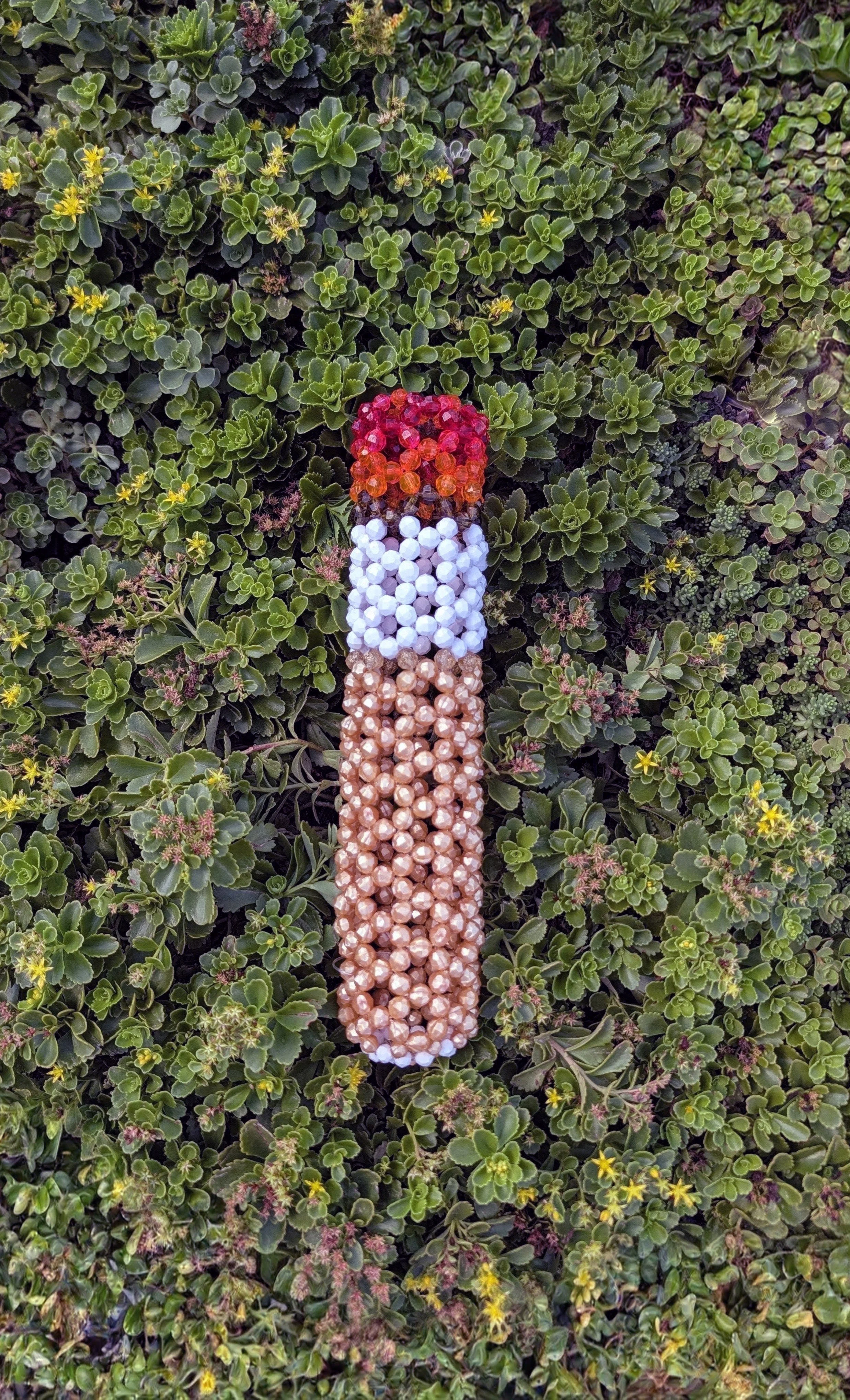 Daniel_Jennifer_Cigarette_2026_Bead-Weaving_Price_250.jpg