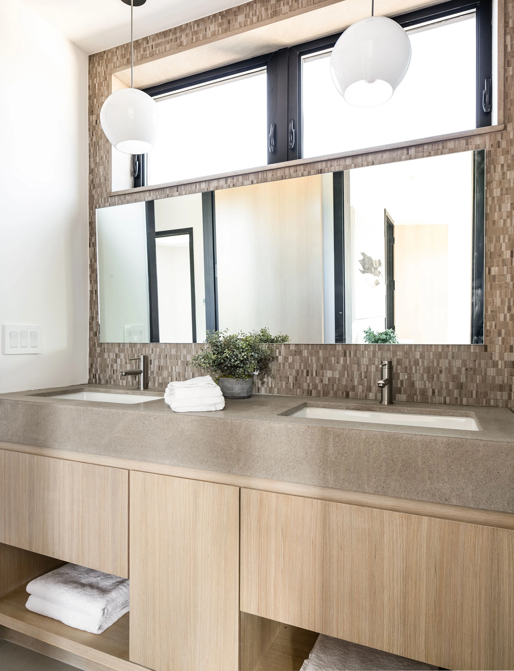 11-SiliconBay-bathroom-contemporary-Los-Angeles.jpg