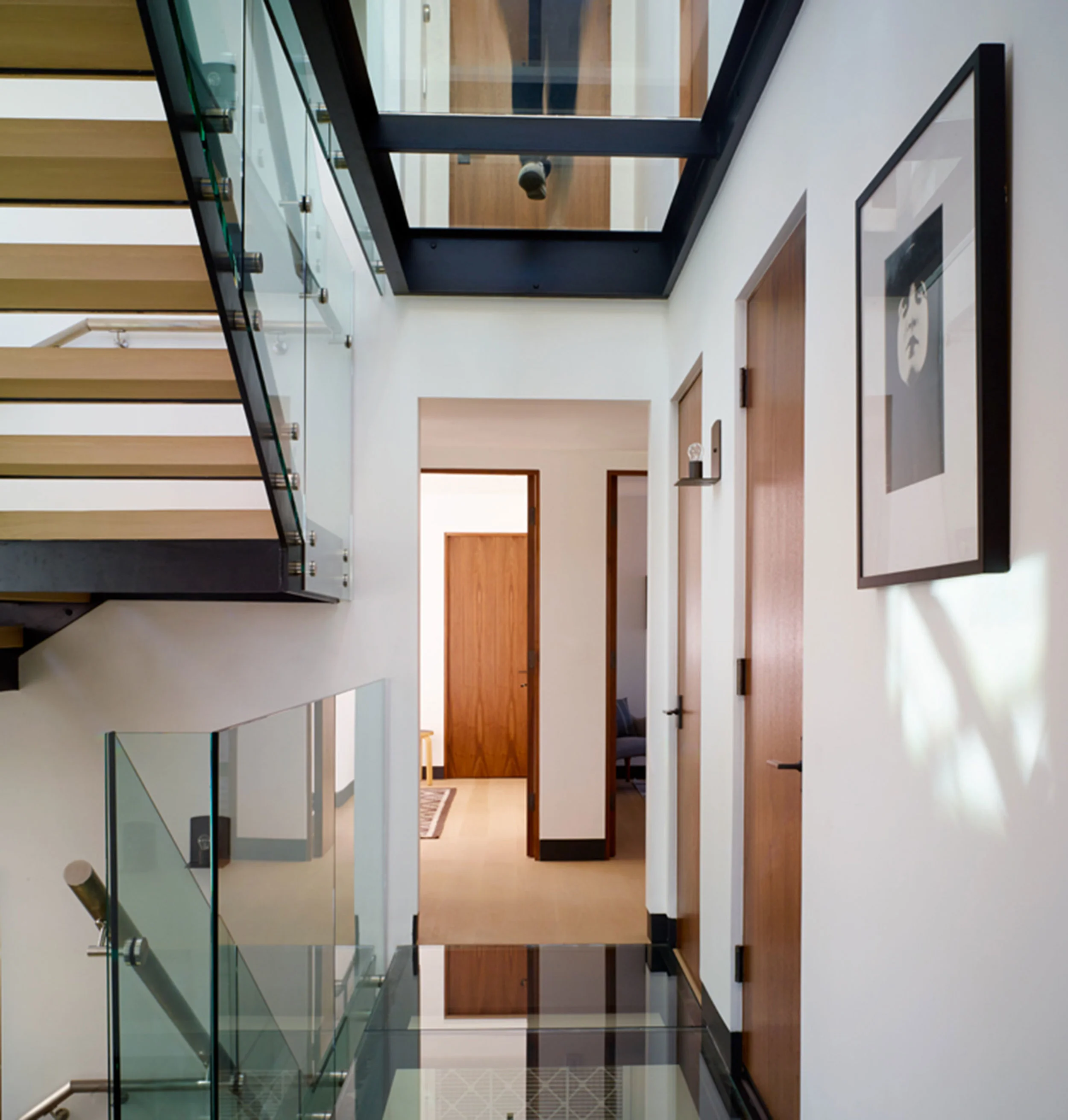 6-Modern-staircase-los-angeles-SiliconBay-architecture.jpg