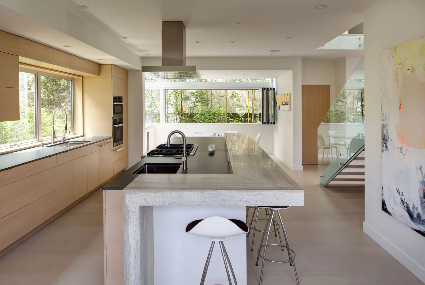 minimal-contemporary-kitchen-island-silicon-bay.jpg
