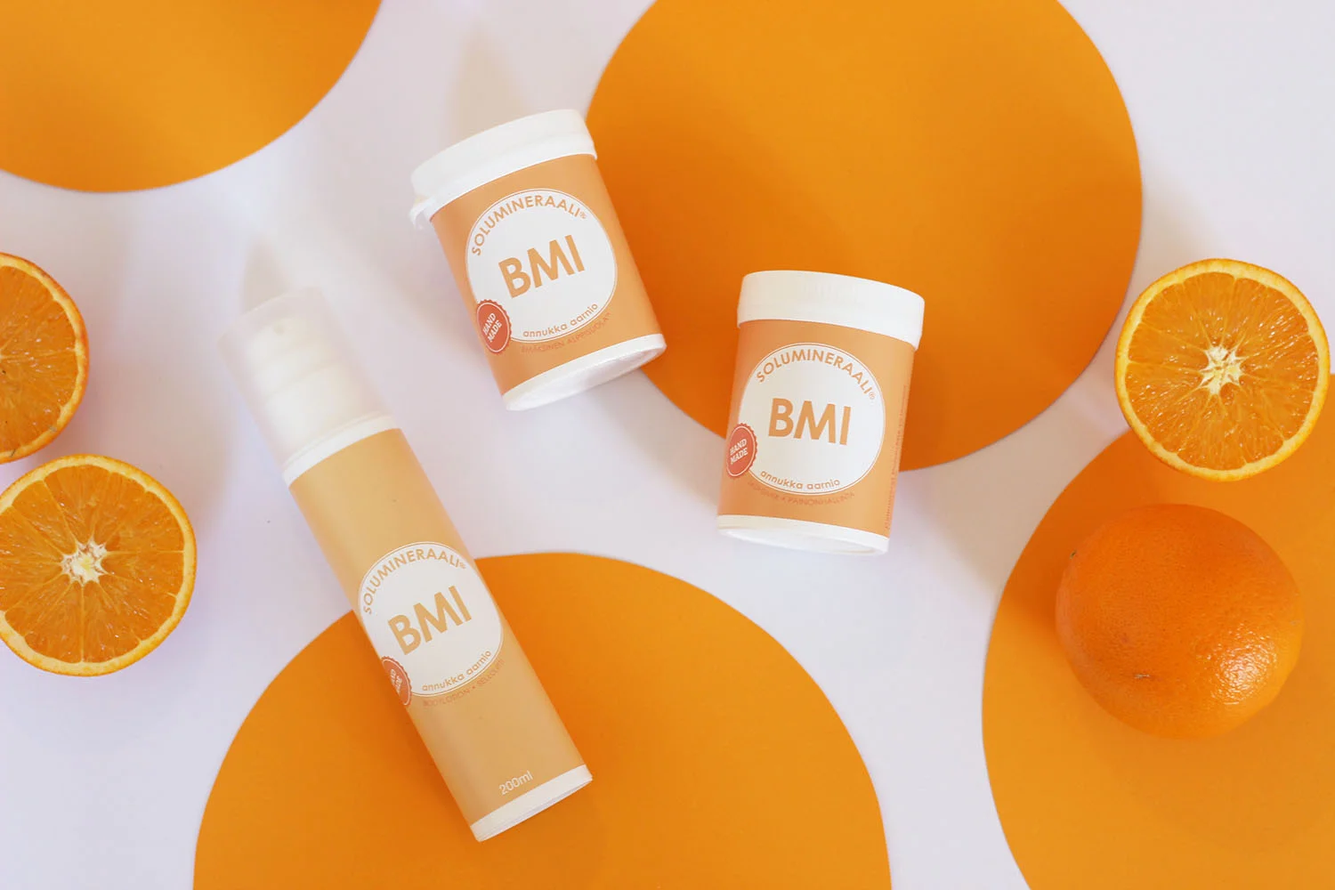 solumineraali-bmi-group-lying.jpg