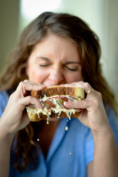 CHF_9747_sandwich_vivbite.jpg