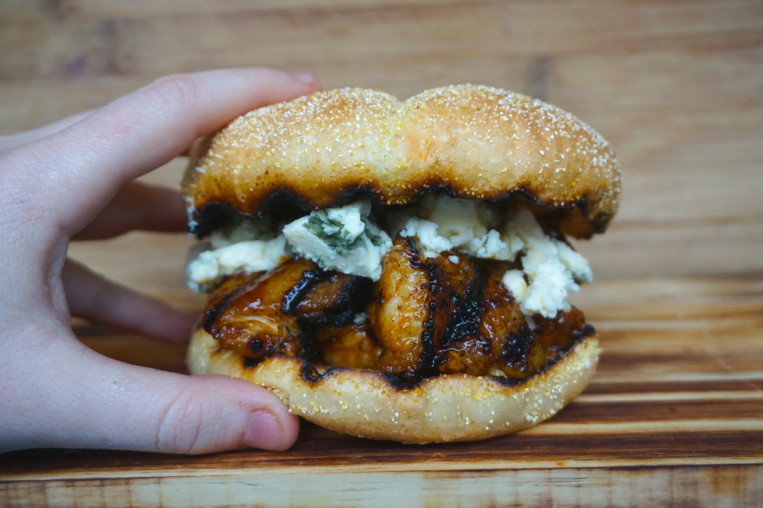 Recipe: Hot & Cool Wing Sandwich