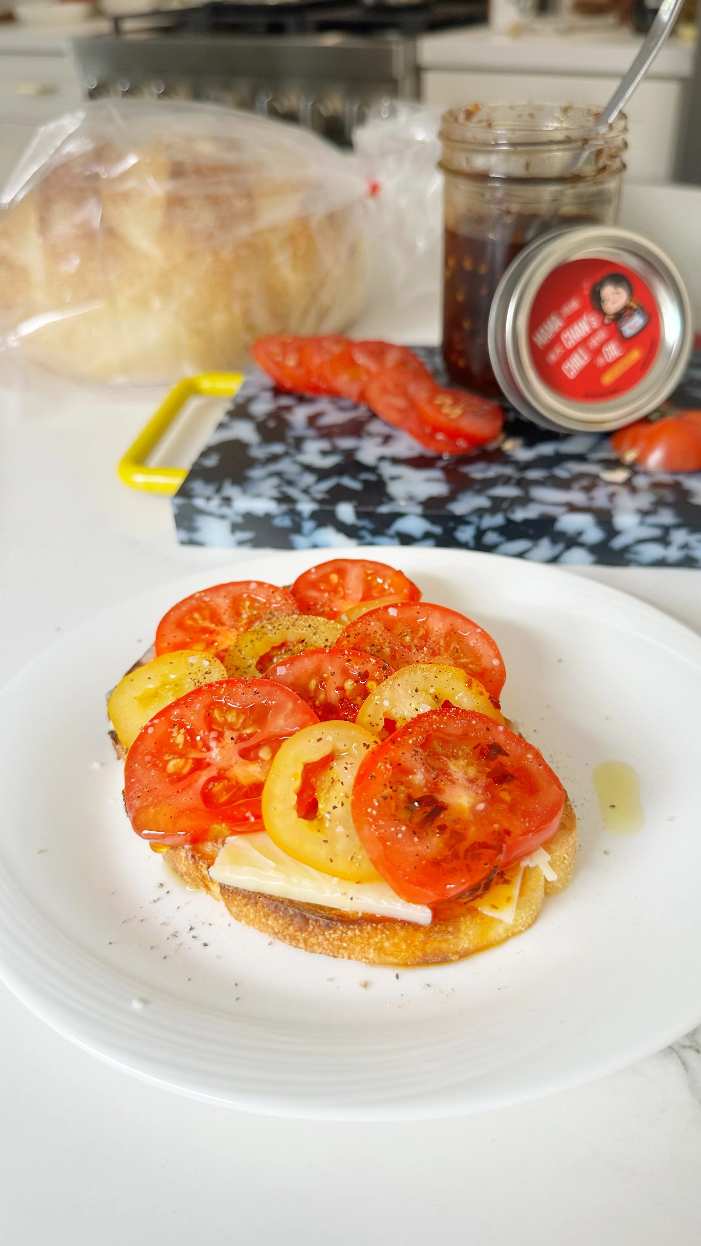 Recipe: Chili Tomato Toast 