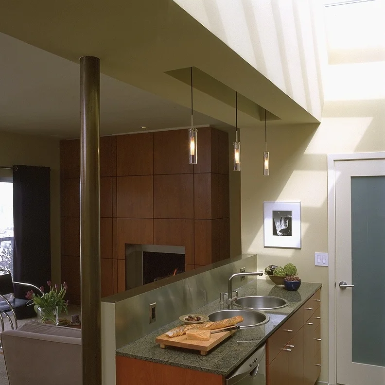 455 Kitchen_fpl.jpg