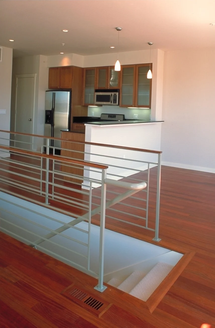85 Penthouse Kitchen.jpg