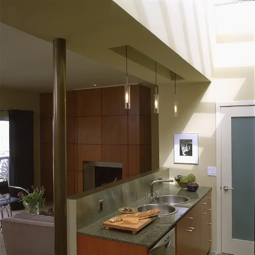 455 Kitchen_fpl.jpg