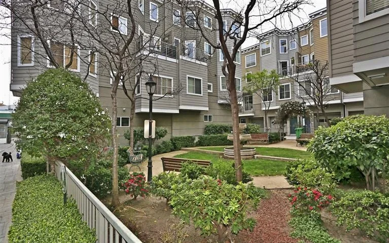 Garden_2.jpg