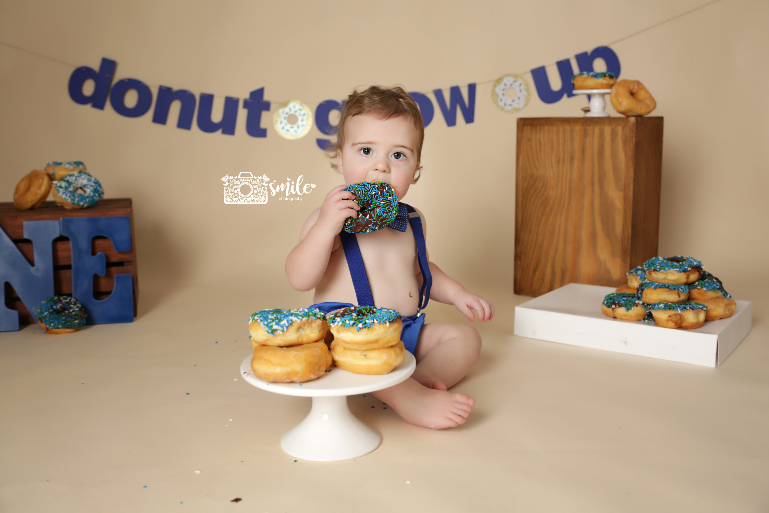 Cake Smash Jersey Shore Child Photographer (Copy)