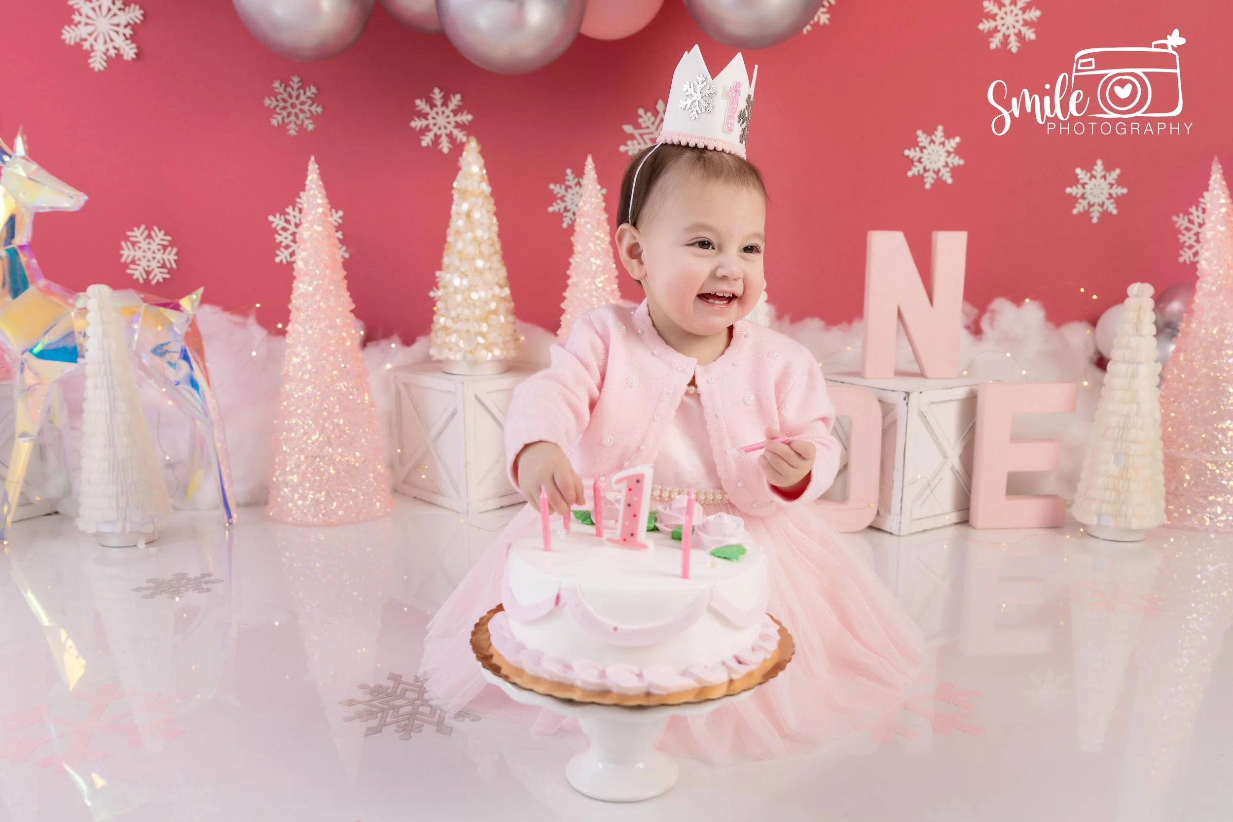  Baby girl Ava cake smash session in New Jersey photography studio first birthday 