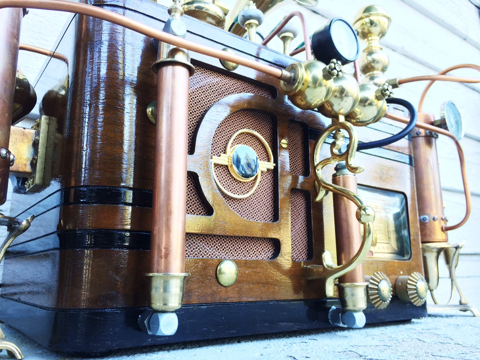 steampunk-alcohol-radio-frontSide.JPG