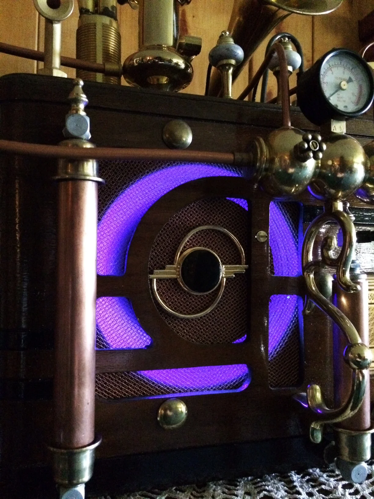 steampunk-alcohol-radio-light.JPG