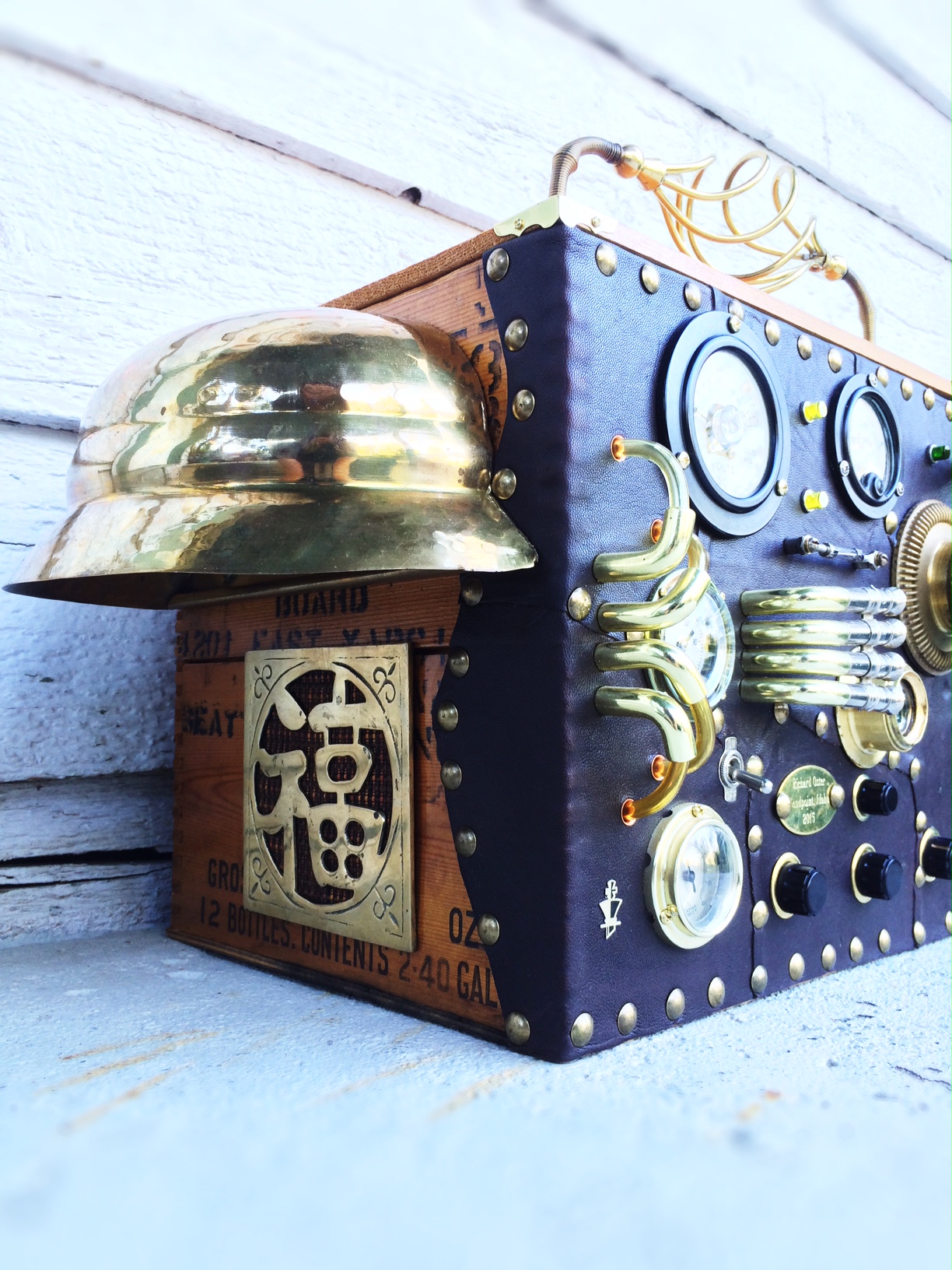 steampunk-whiskeybox-side-cover.JPG
