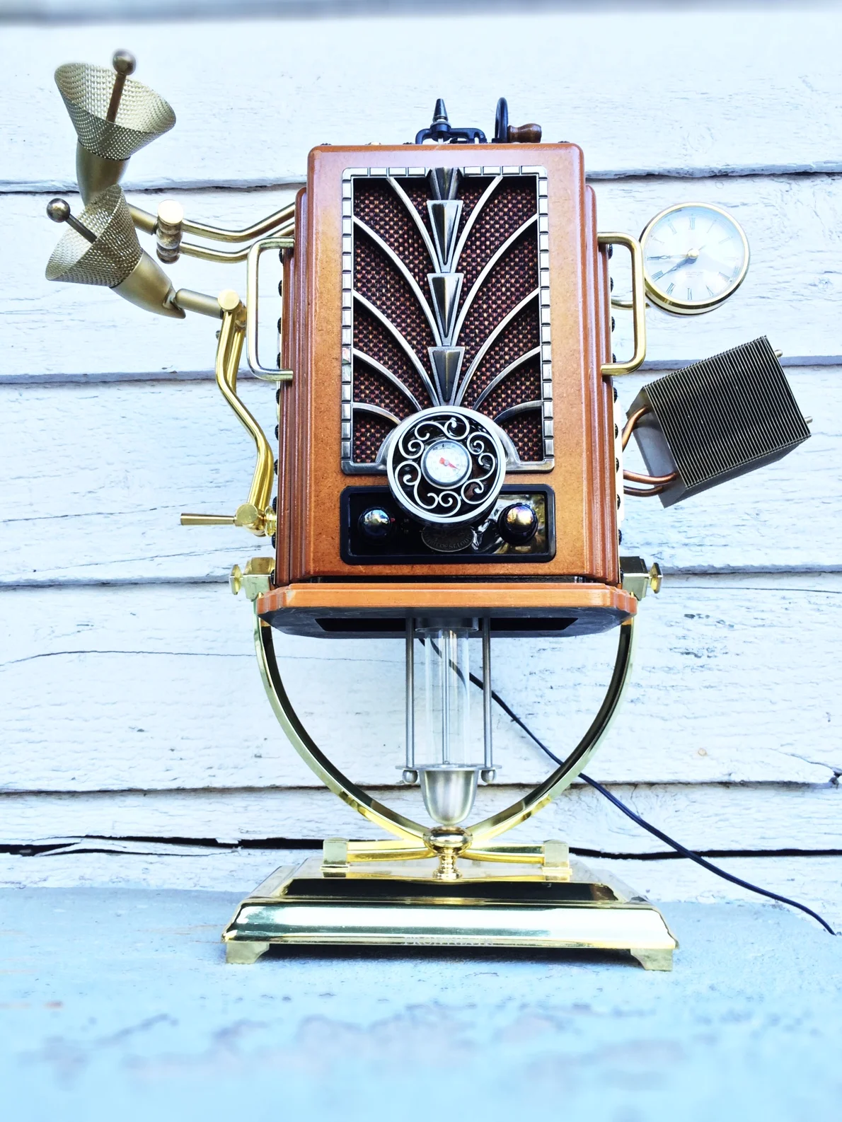 steampunkradio-satellite-front.JPG