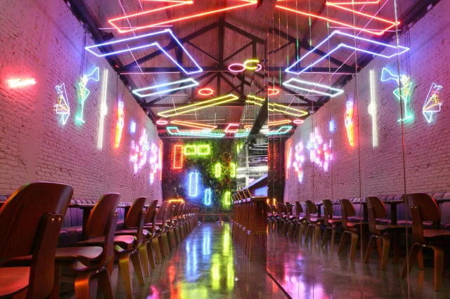 VOLT_002_1.JPG