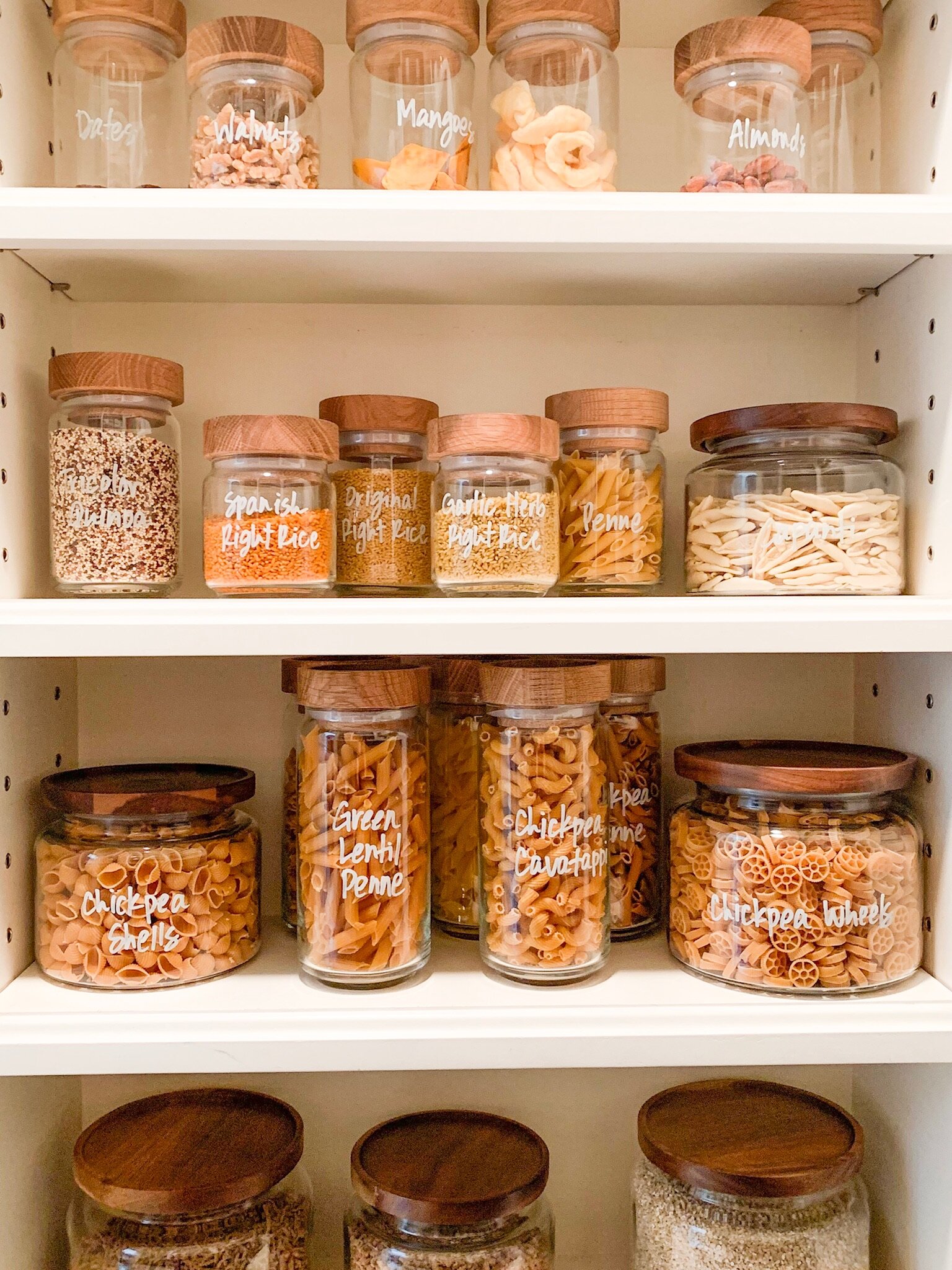Labeling Your Pantry + Free Labels and Organizing Tips
