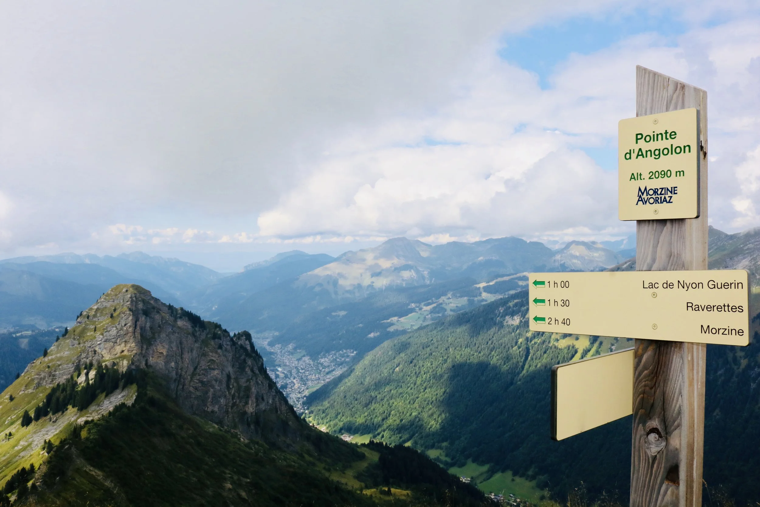Angolon summit.jpg