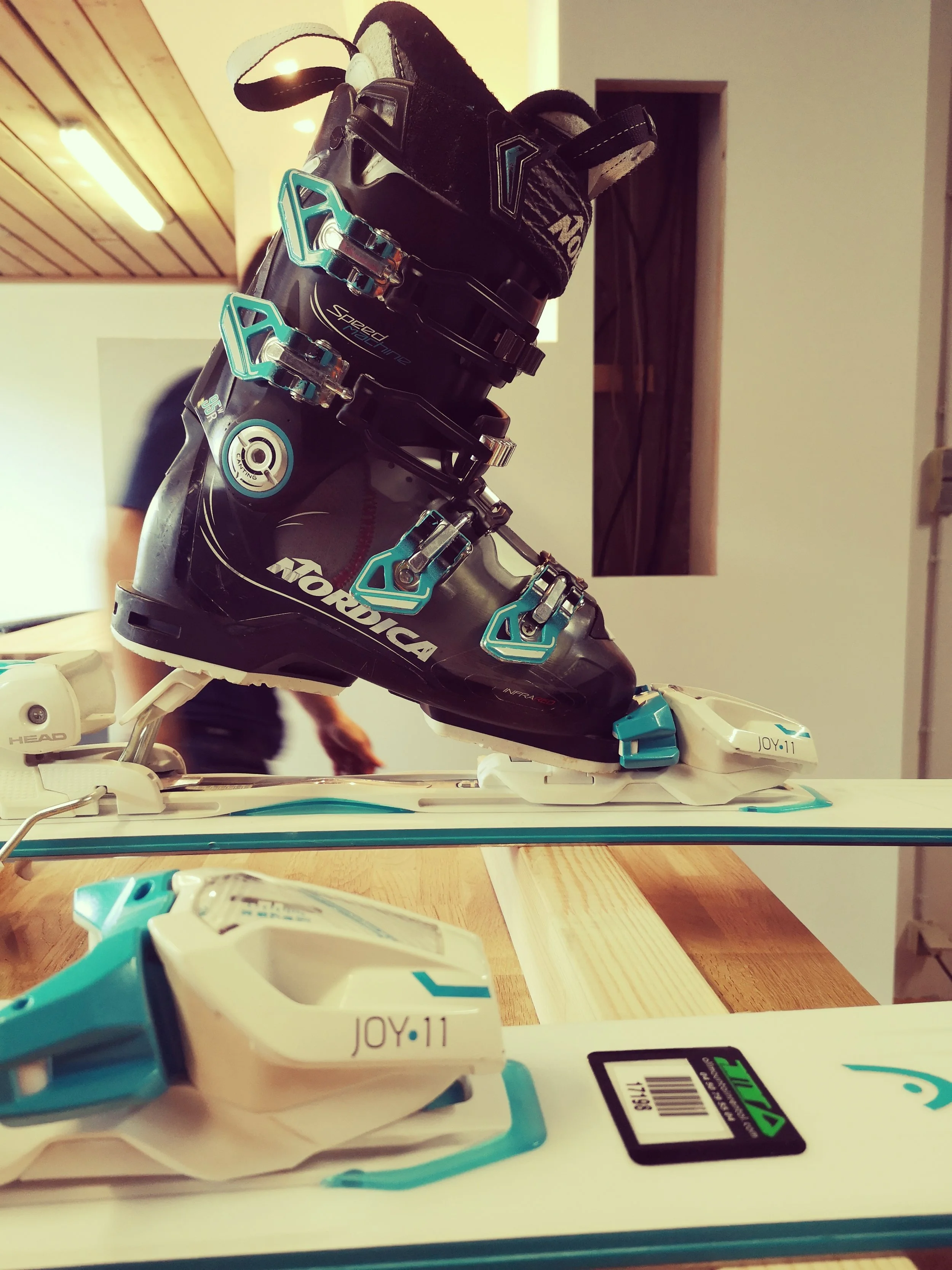 AMR boot.jpg