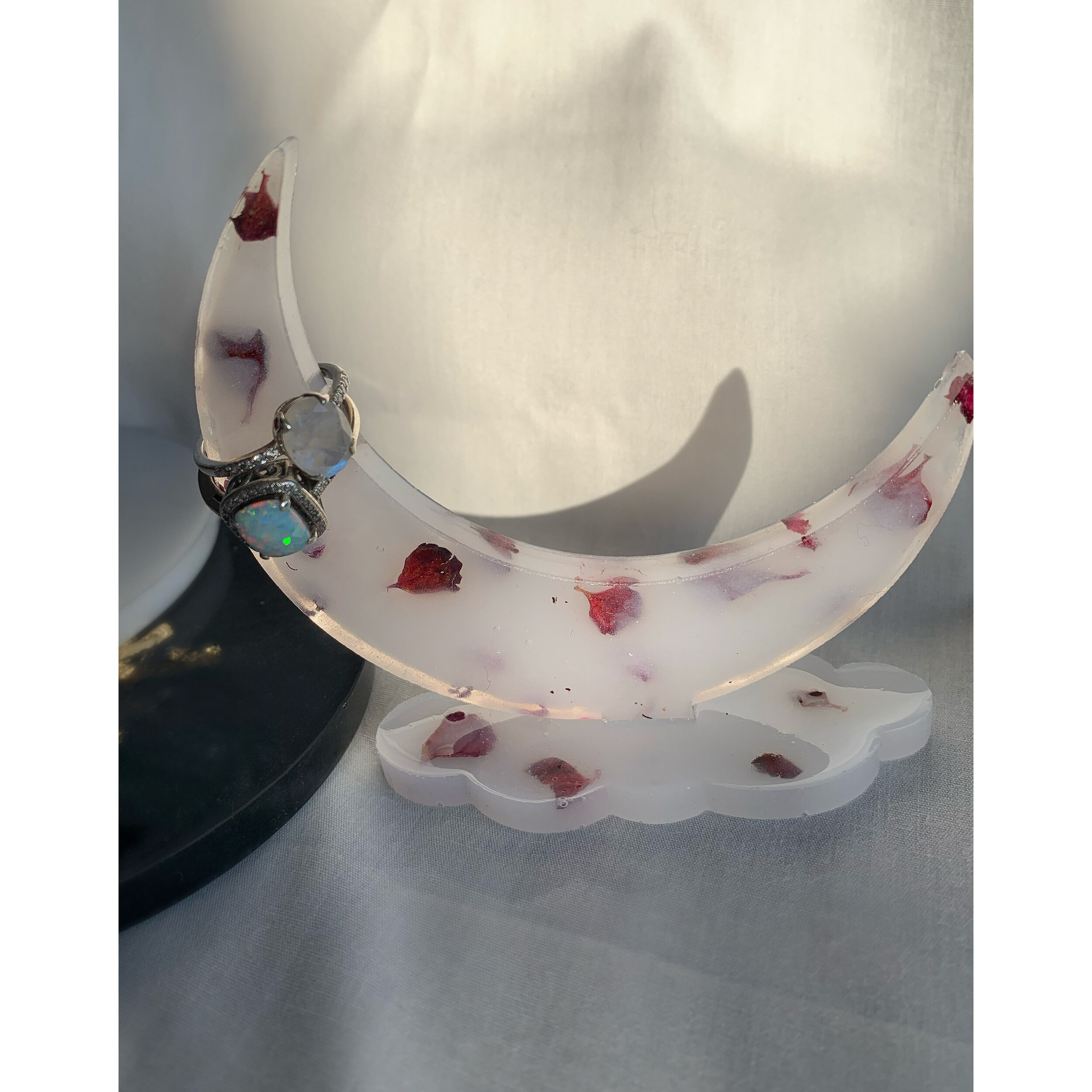 Scarlet Ring Holder