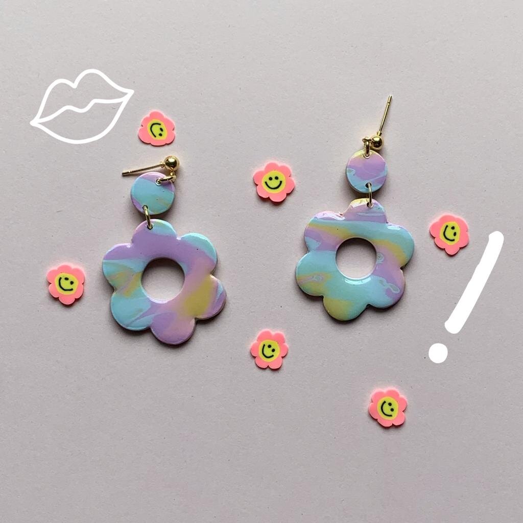 tie dye flower with dot on top.jpeg