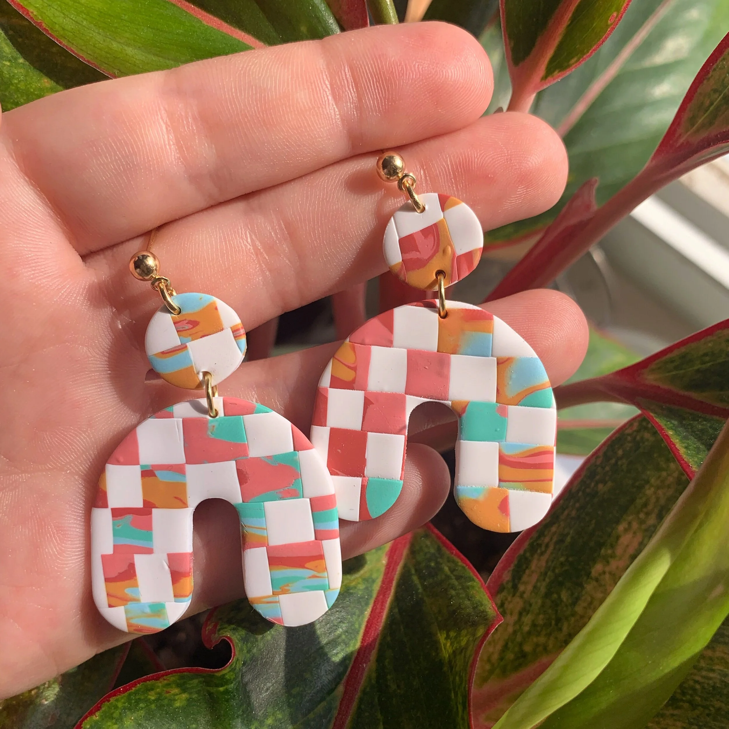 BE50B086-E4AD-4C49-B57A-0E630570C2F9