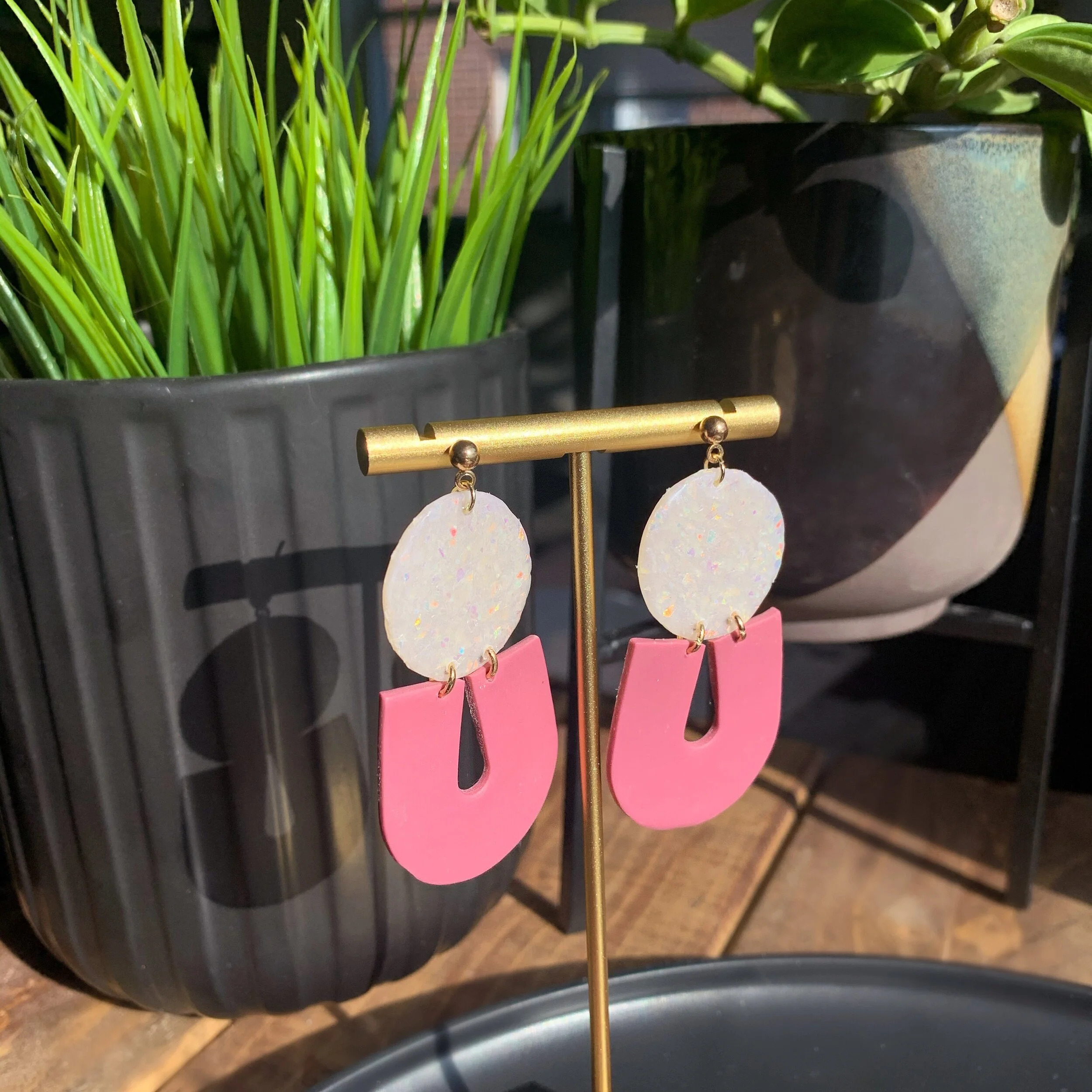 67FA553C-D329-4F21-B0C3-BAD5D937D4DA