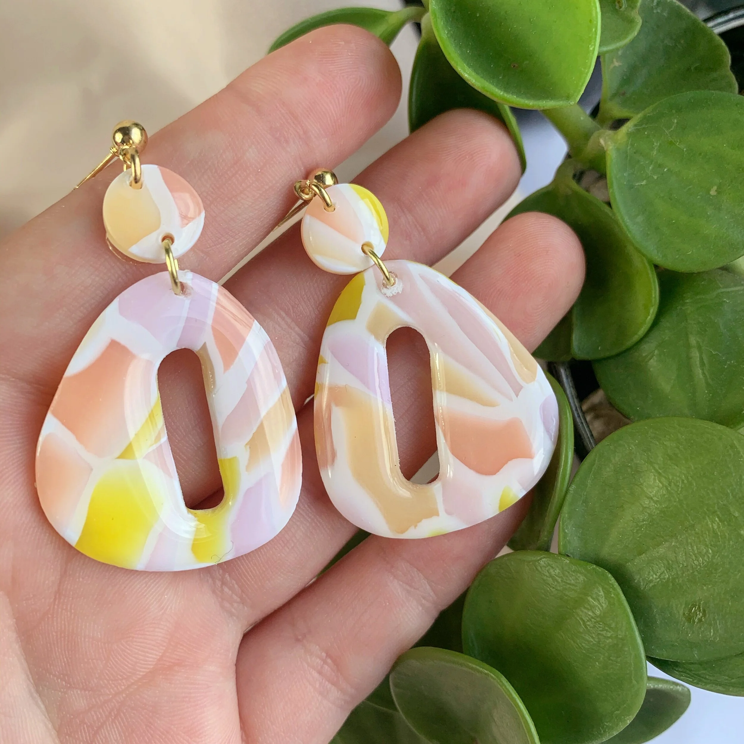 99F1F47B-BED4-4B3C-9545-AEEFB8850285